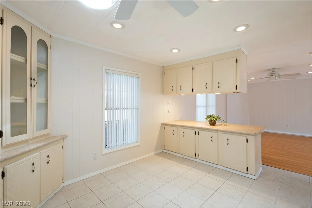 4641 Royal Ridge, Las Vegas, NV 89103