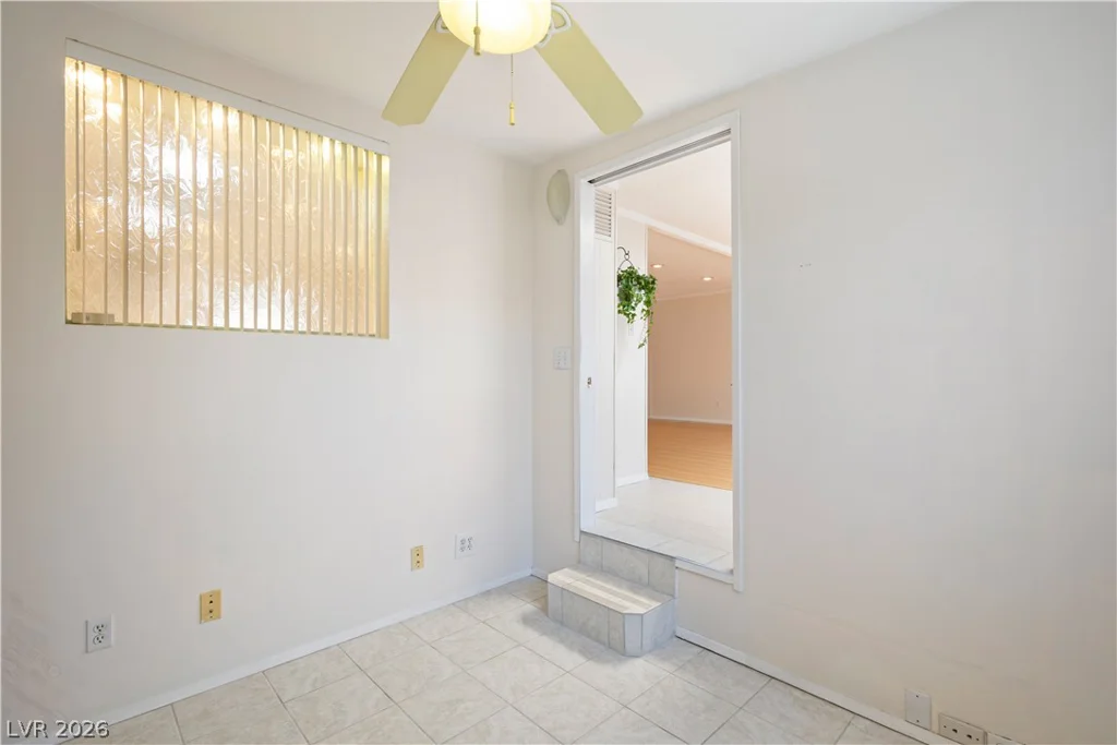 4641 Royal Ridge, Las Vegas, NV 89103