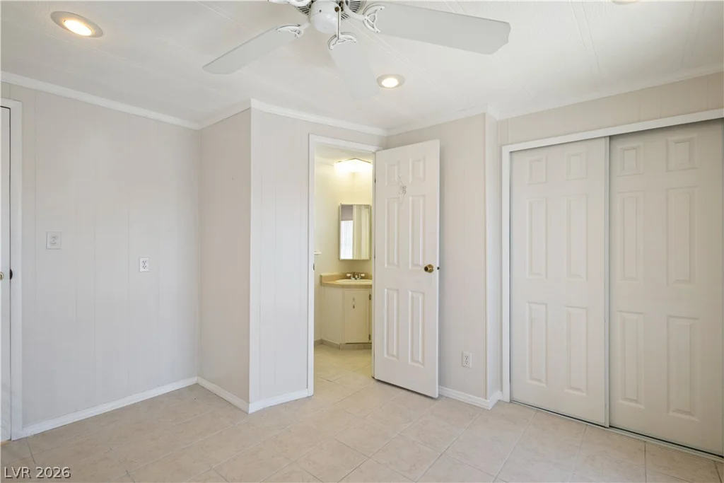 4641 Royal Ridge, Las Vegas, NV 89103