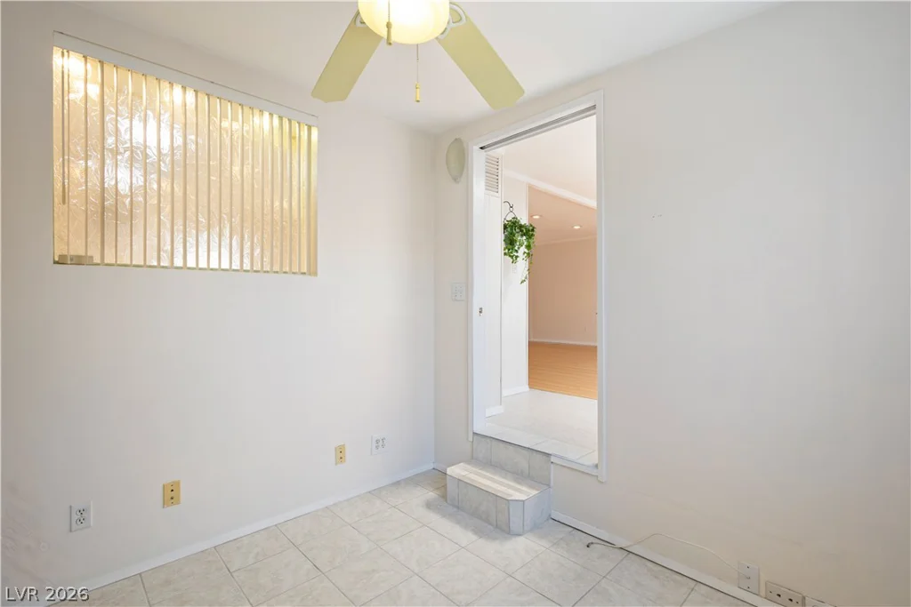 4641 Royal Ridge, Las Vegas, NV 89103