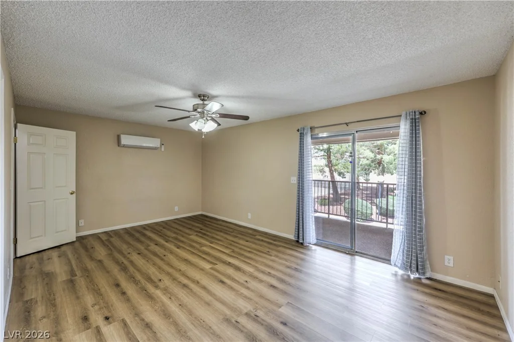 100 Crestline, Las Vegas, NV 89107