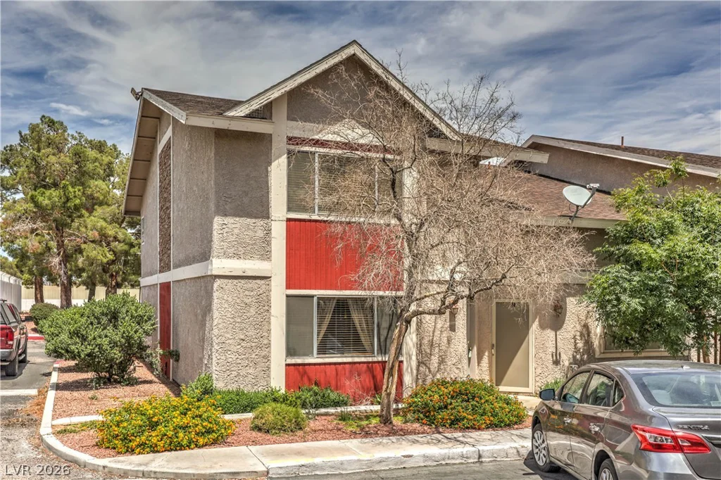 100 Crestline, Las Vegas, NV 89107