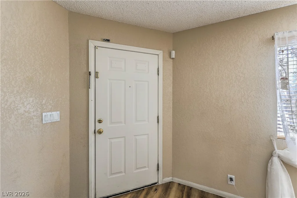100 Crestline, Las Vegas, NV 89107