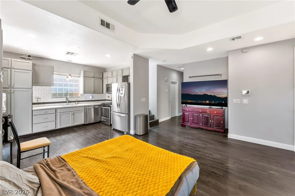 32 Yellow Flame, North Las Vegas, NV 89084