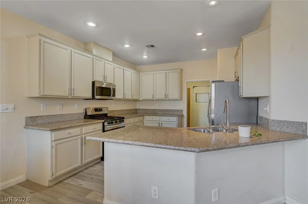 1350 Grass Creek, Henderson, NV 89012