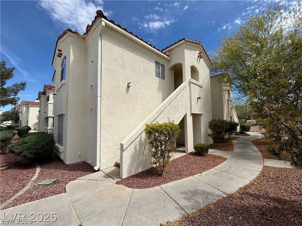 698 Racetrack, Henderson, NV 89015