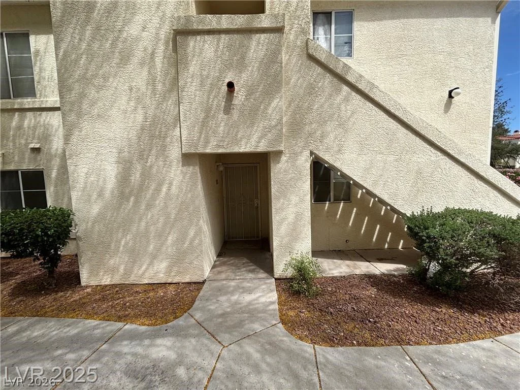 698 Racetrack, Henderson, NV 89015