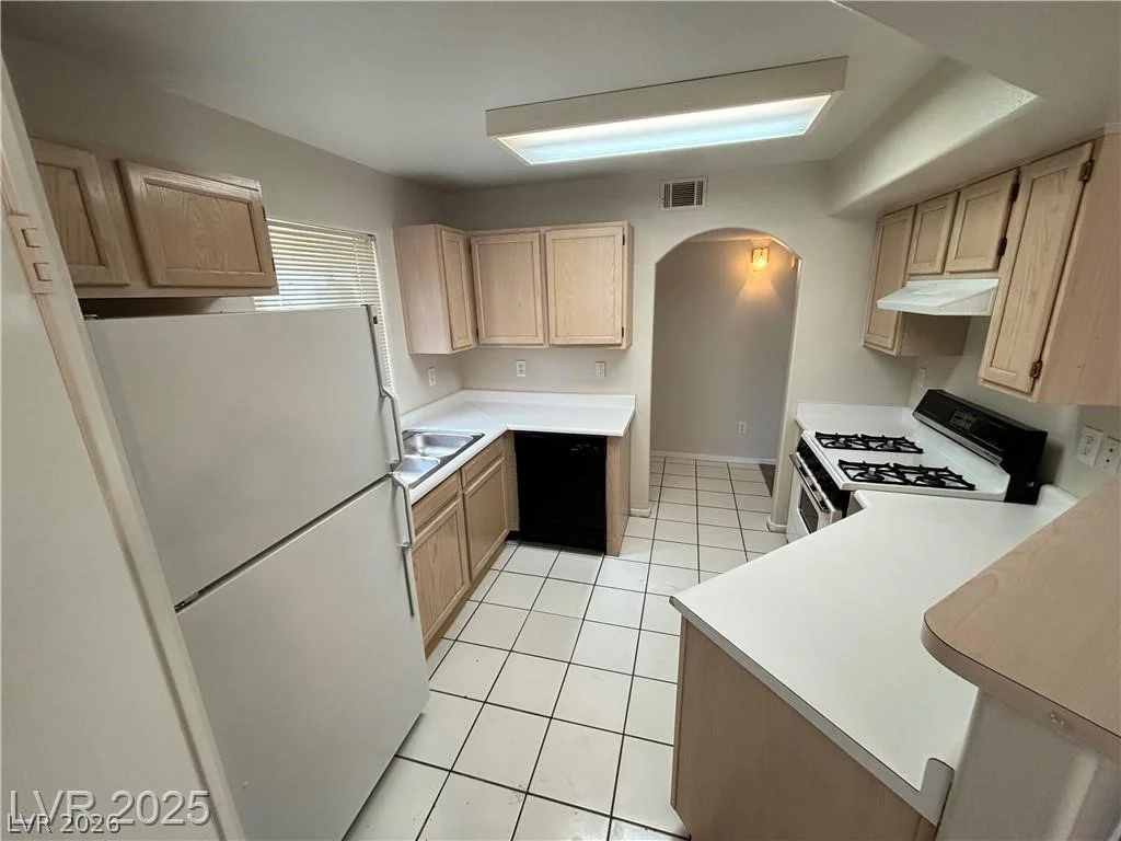 698 Racetrack, Henderson, NV 89015