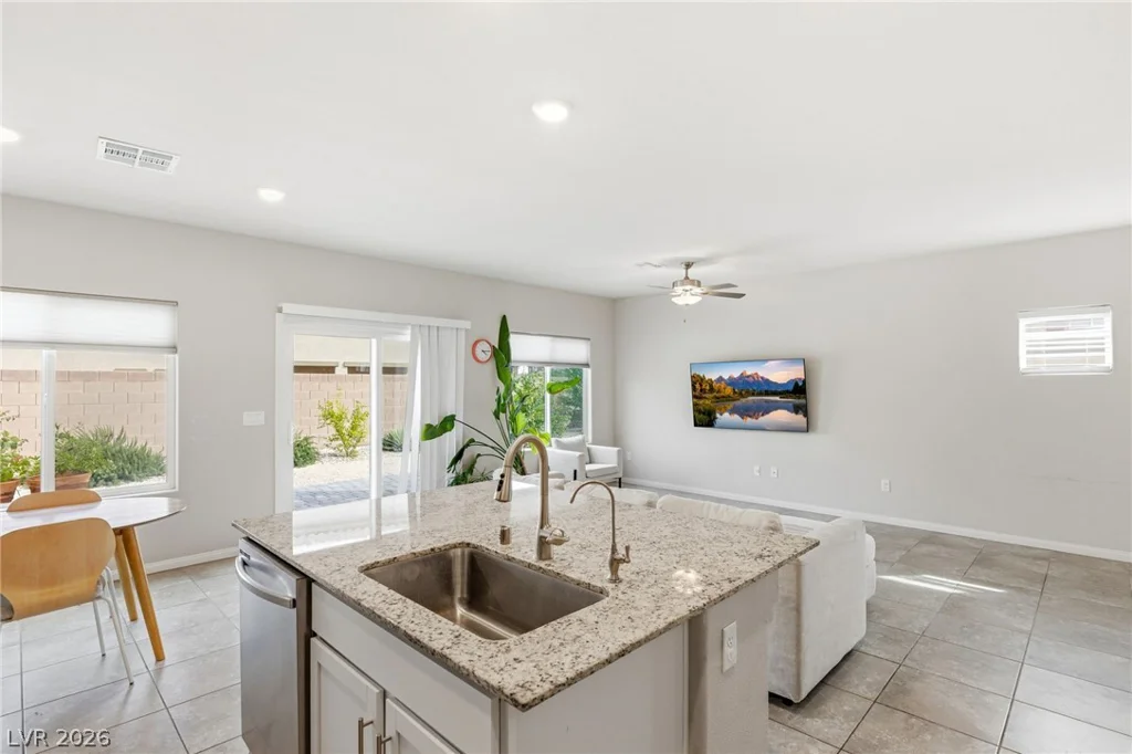 7804 Rachelis, North Las Vegas, NV 89084