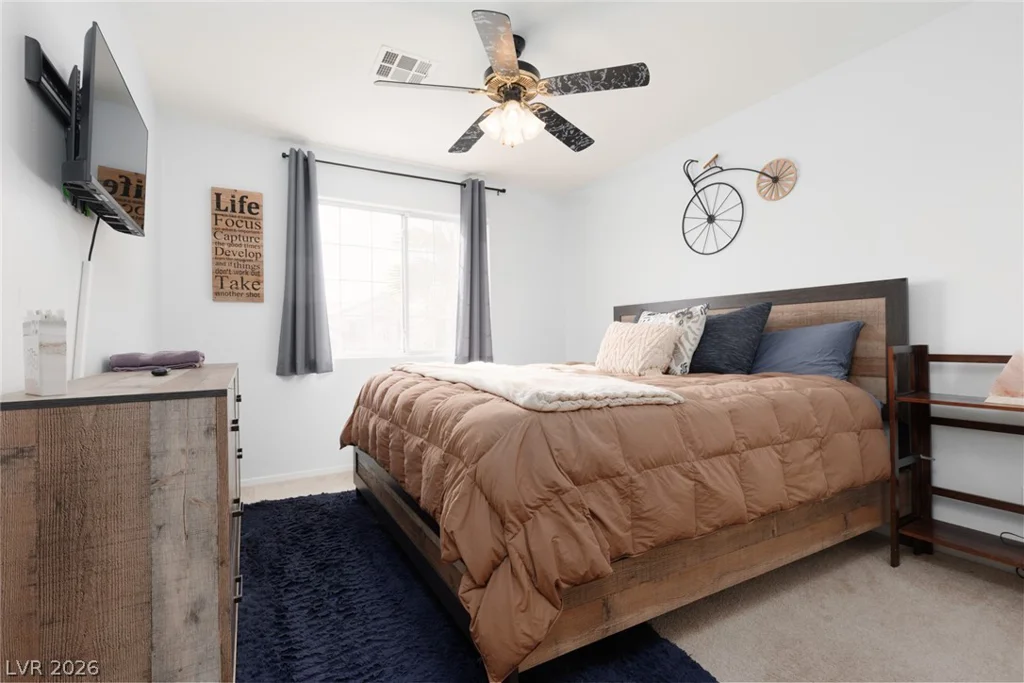 7904 Constantinople, Las Vegas, NV 89129