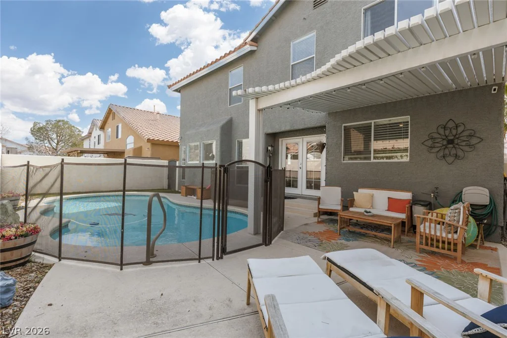 7904 Constantinople, Las Vegas, NV 89129
