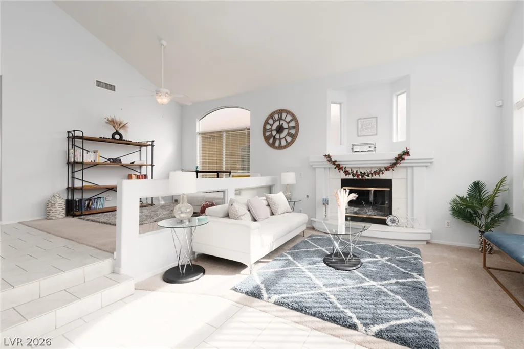 7904 Constantinople, Las Vegas, NV 89129