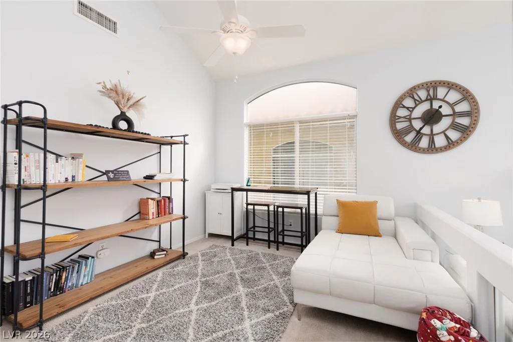 7904 Constantinople, Las Vegas, NV 89129