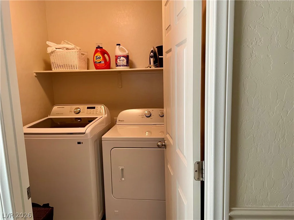 7068 Ipe Wood, Las Vegas, NV 89148