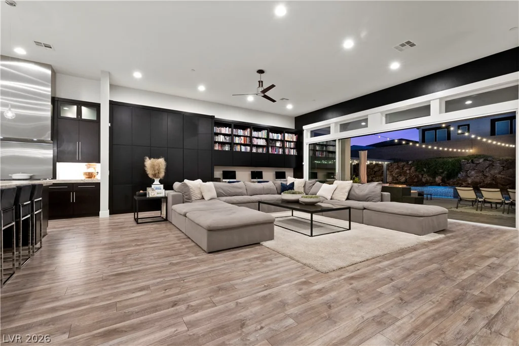 311 Lookout, Henderson, NV 89002