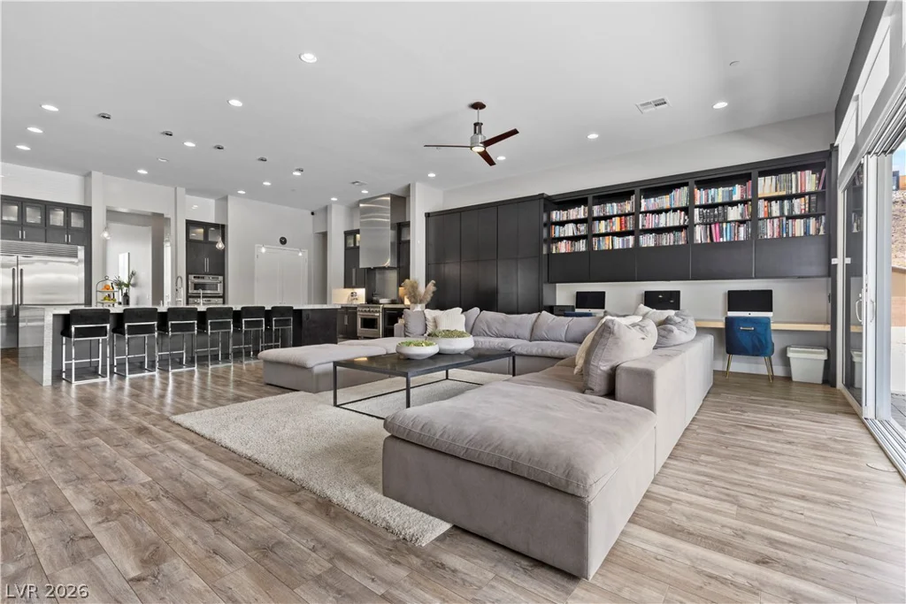 311 Lookout, Henderson, NV 89002
