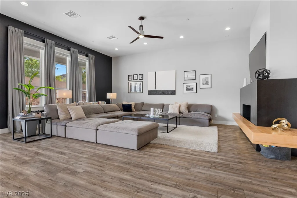 311 Lookout, Henderson, NV 89002