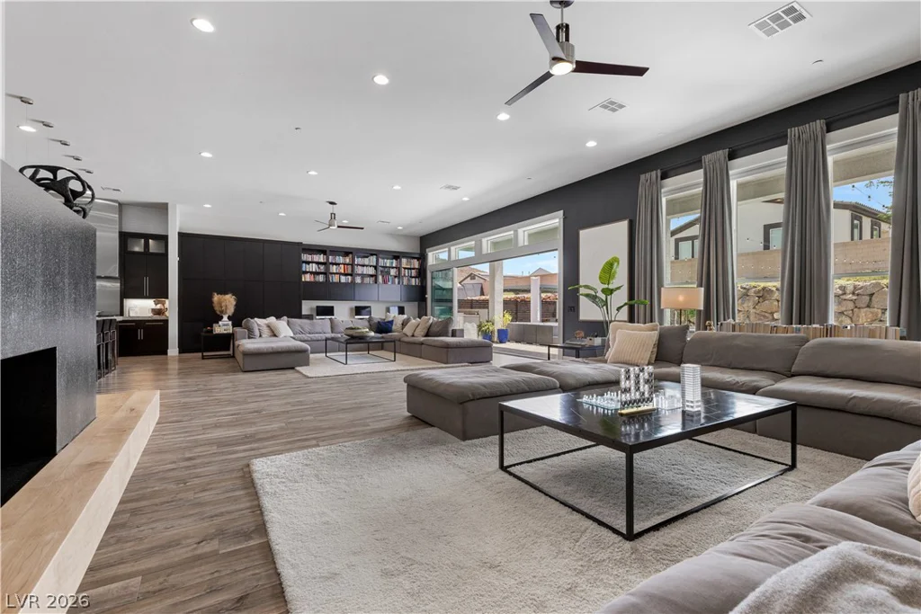 311 Lookout, Henderson, NV 89002
