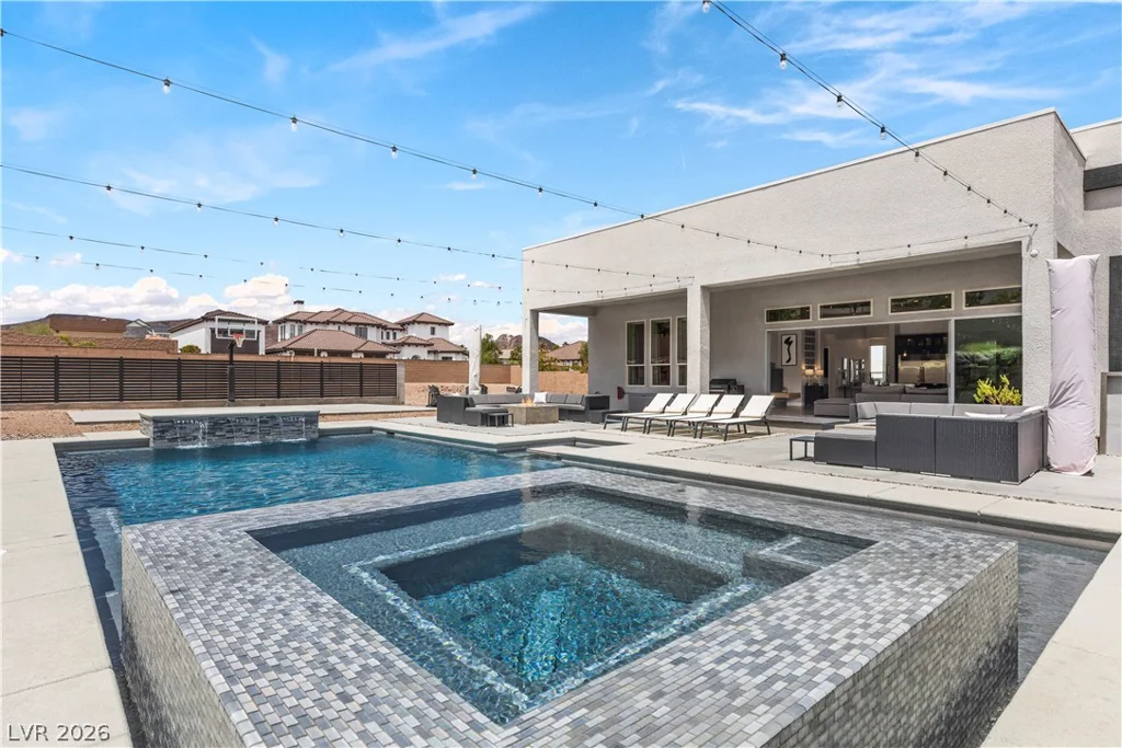 311 Lookout, Henderson, NV 89002