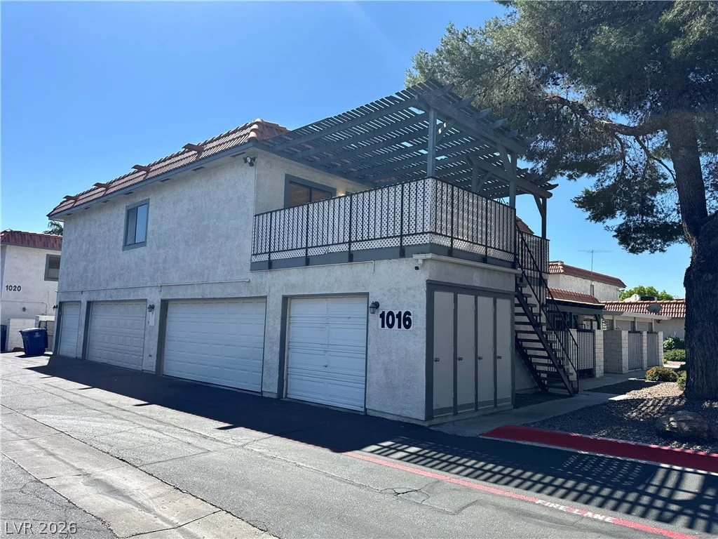 1016 Willow Tree, Las Vegas, NV 89128
