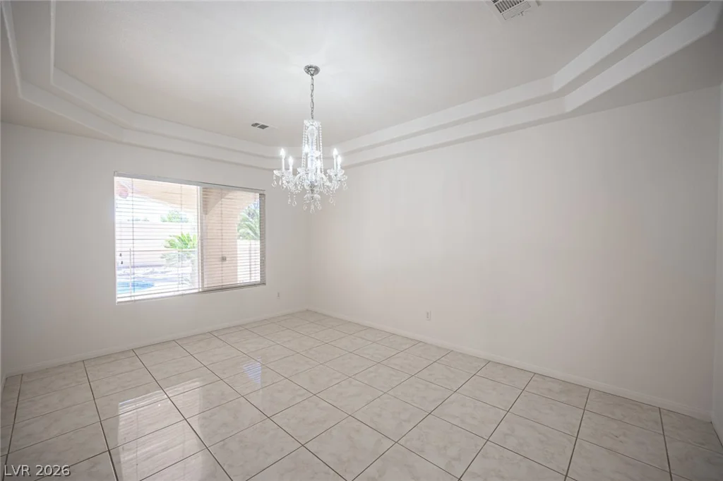 10761 Spruce Bough, Las Vegas, NV 89183
