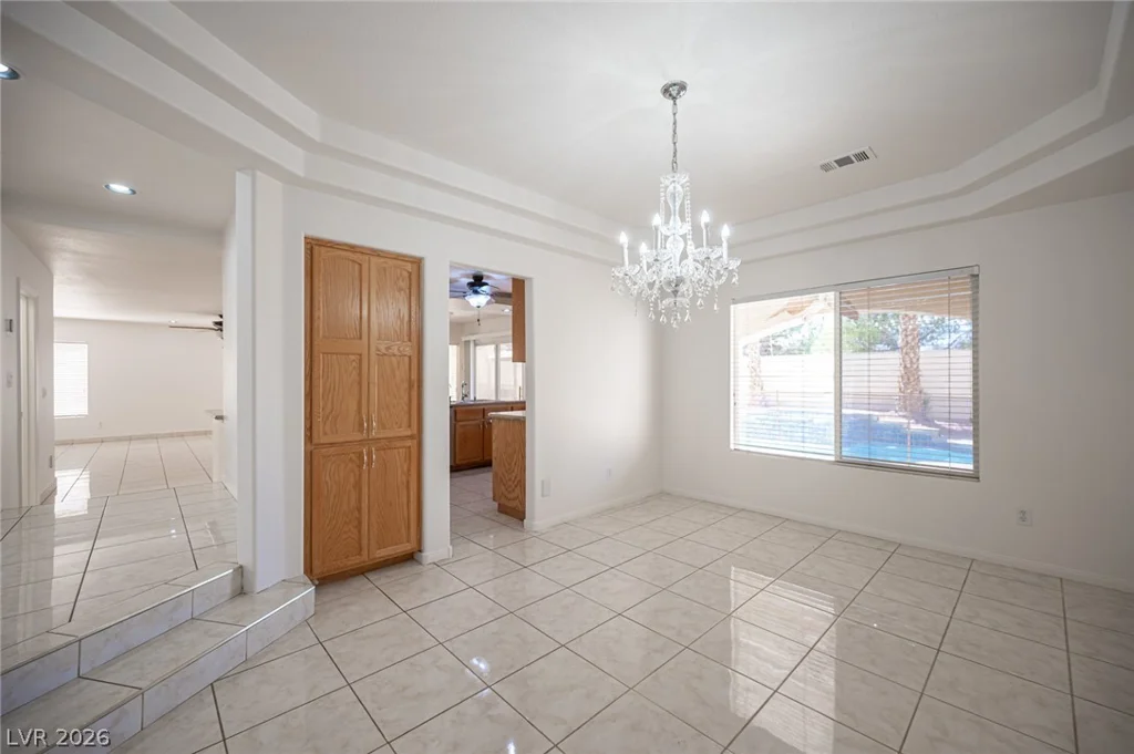 10761 Spruce Bough, Las Vegas, NV 89183