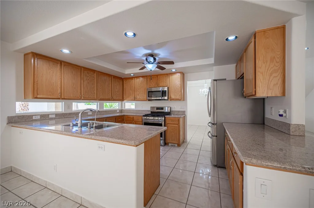 10761 Spruce Bough, Las Vegas, NV 89183