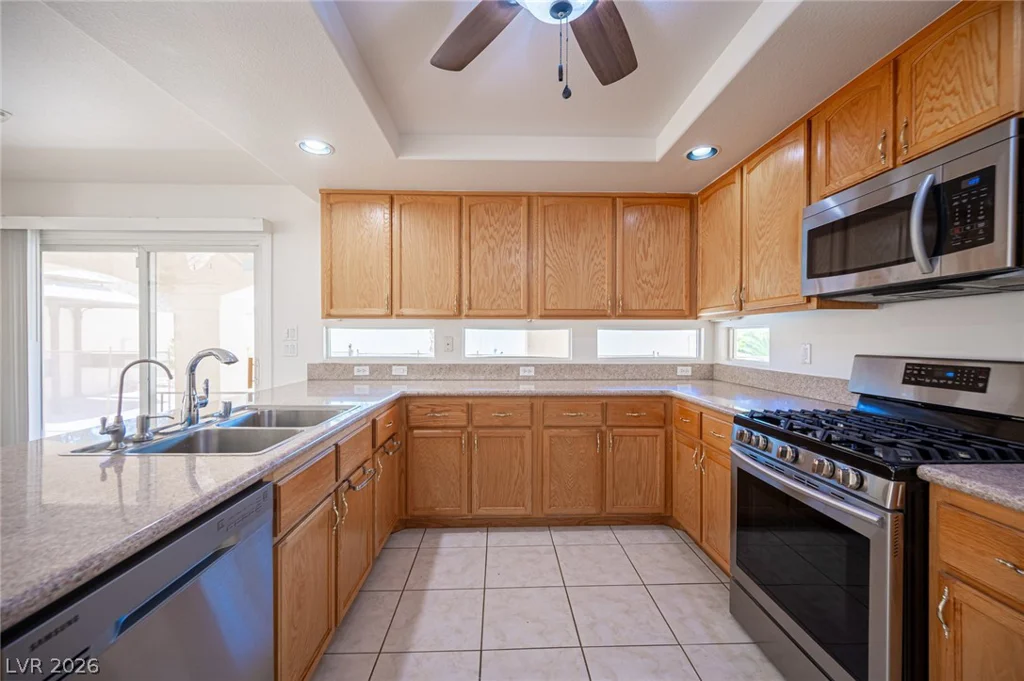 10761 Spruce Bough, Las Vegas, NV 89183