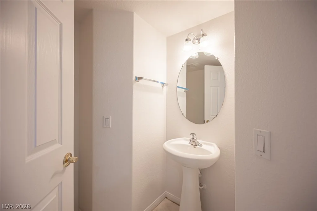 10761 Spruce Bough, Las Vegas, NV 89183