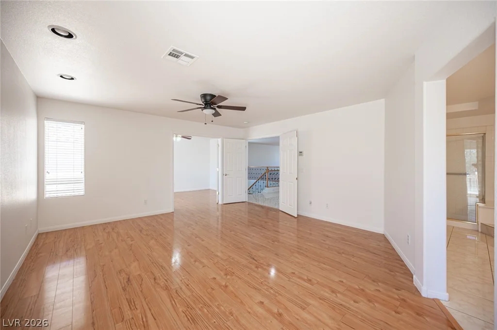 10761 Spruce Bough, Las Vegas, NV 89183