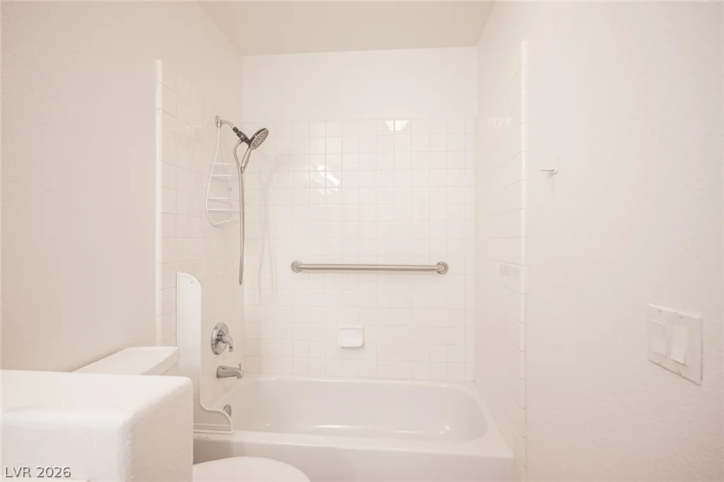 10761 Spruce Bough, Las Vegas, NV 89183