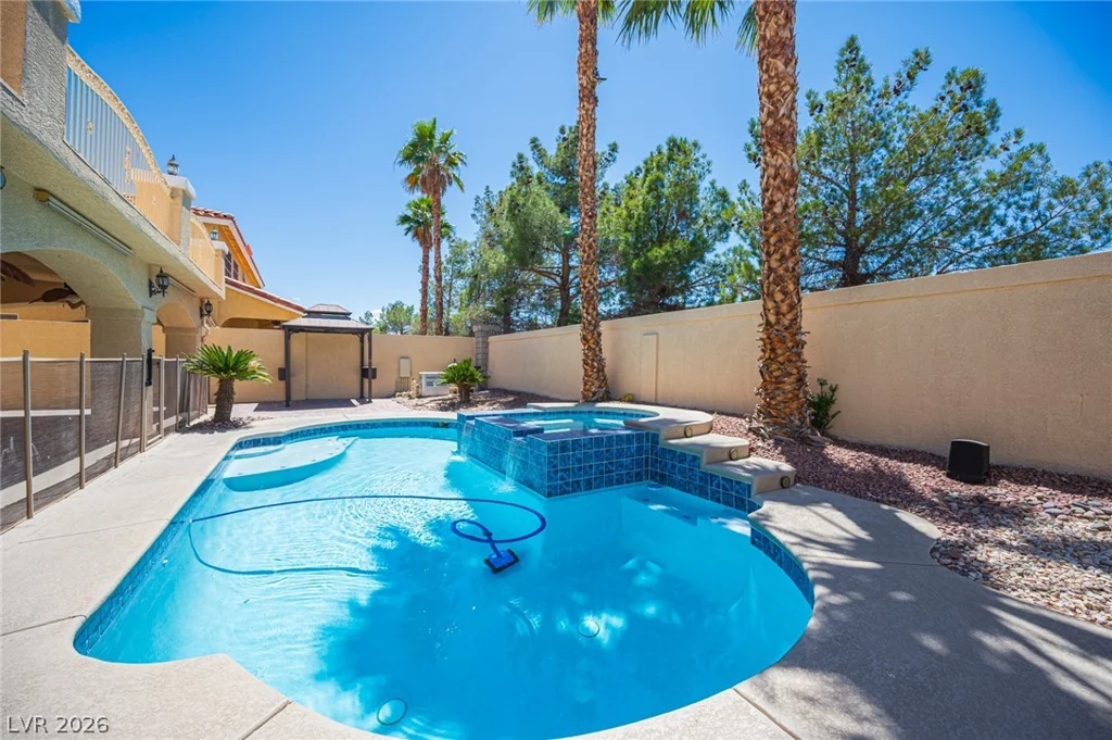 10761 Spruce Bough, Las Vegas, NV 89183