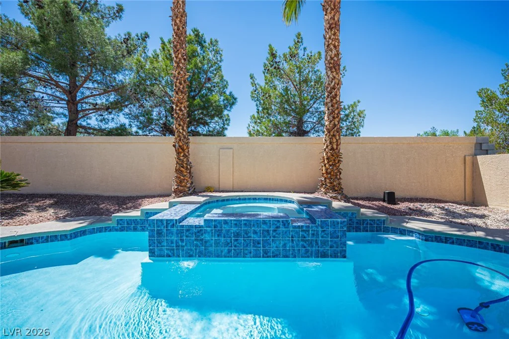 10761 Spruce Bough, Las Vegas, NV 89183