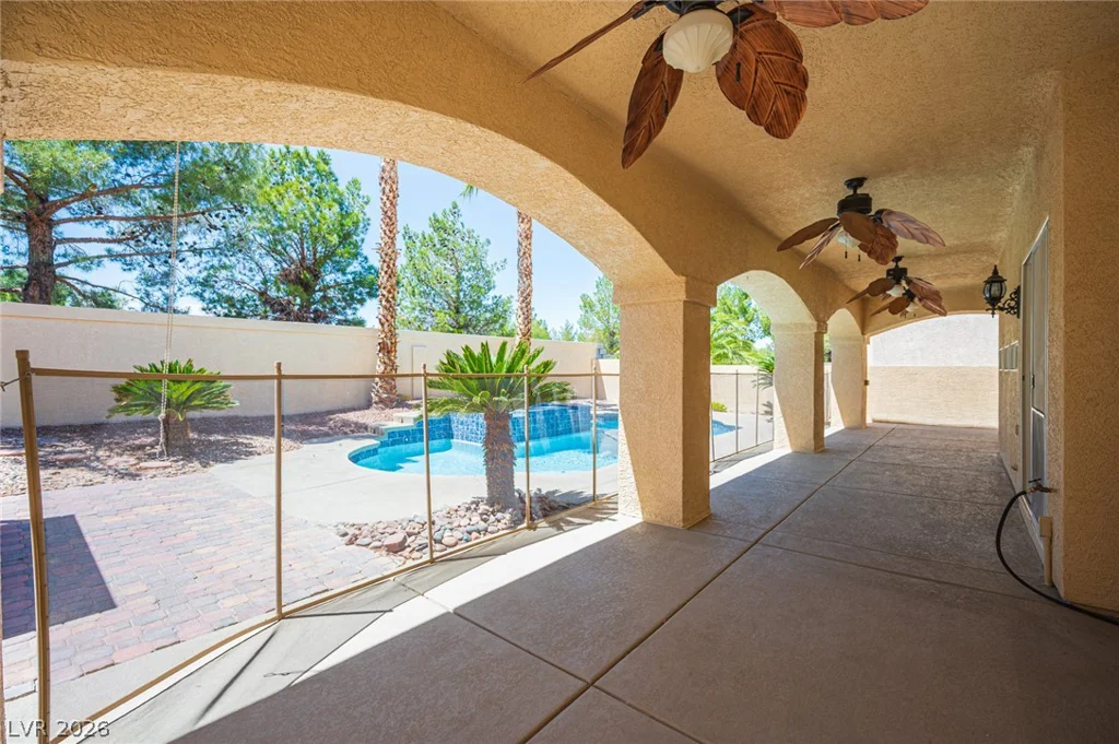 10761 Spruce Bough, Las Vegas, NV 89183