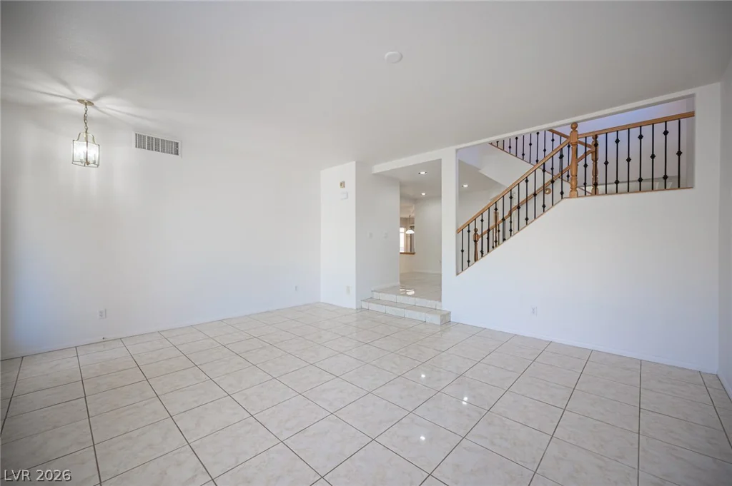 10761 Spruce Bough, Las Vegas, NV 89183