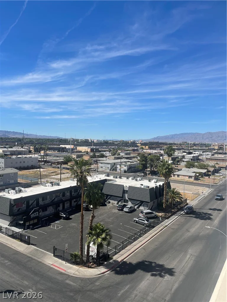 227 Saint Louis, Las Vegas, NV 89102