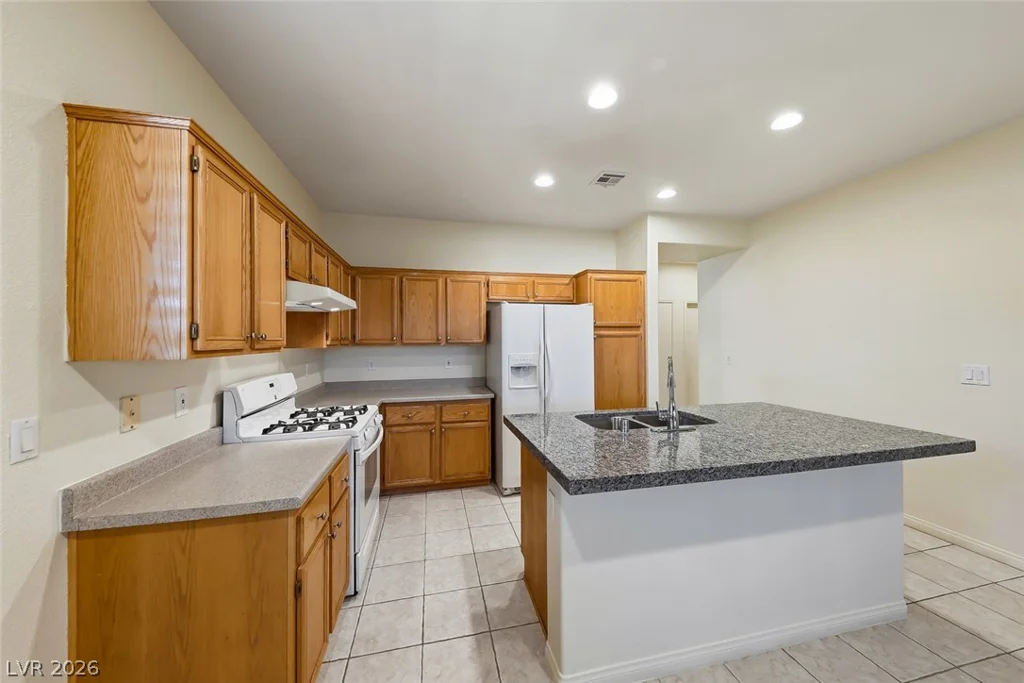 3246 Crown Cove, Las Vegas, NV 89117