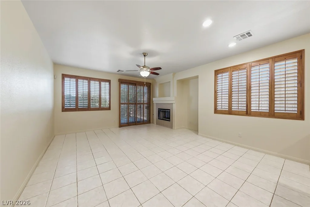3246 Crown Cove, Las Vegas, NV 89117