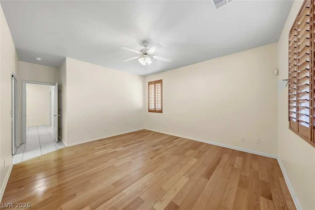 3246 Crown Cove, Las Vegas, NV 89117