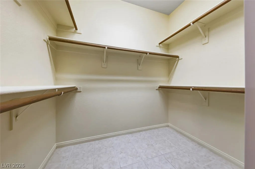 3246 Crown Cove, Las Vegas, NV 89117