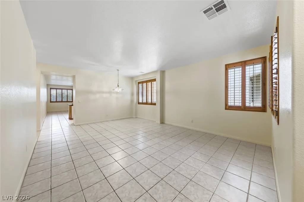 3246 Crown Cove, Las Vegas, NV 89117