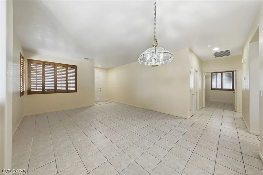 3246 Crown Cove, Las Vegas, NV 89117