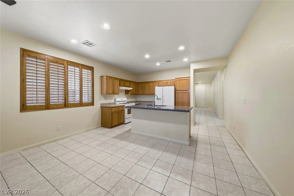 3246 Crown Cove, Las Vegas, NV 89117