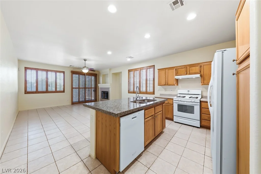 3246 Crown Cove, Las Vegas, NV 89117