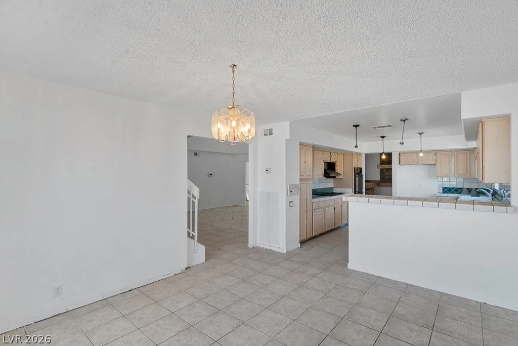 4311 Seville, Las Vegas, NV 89121