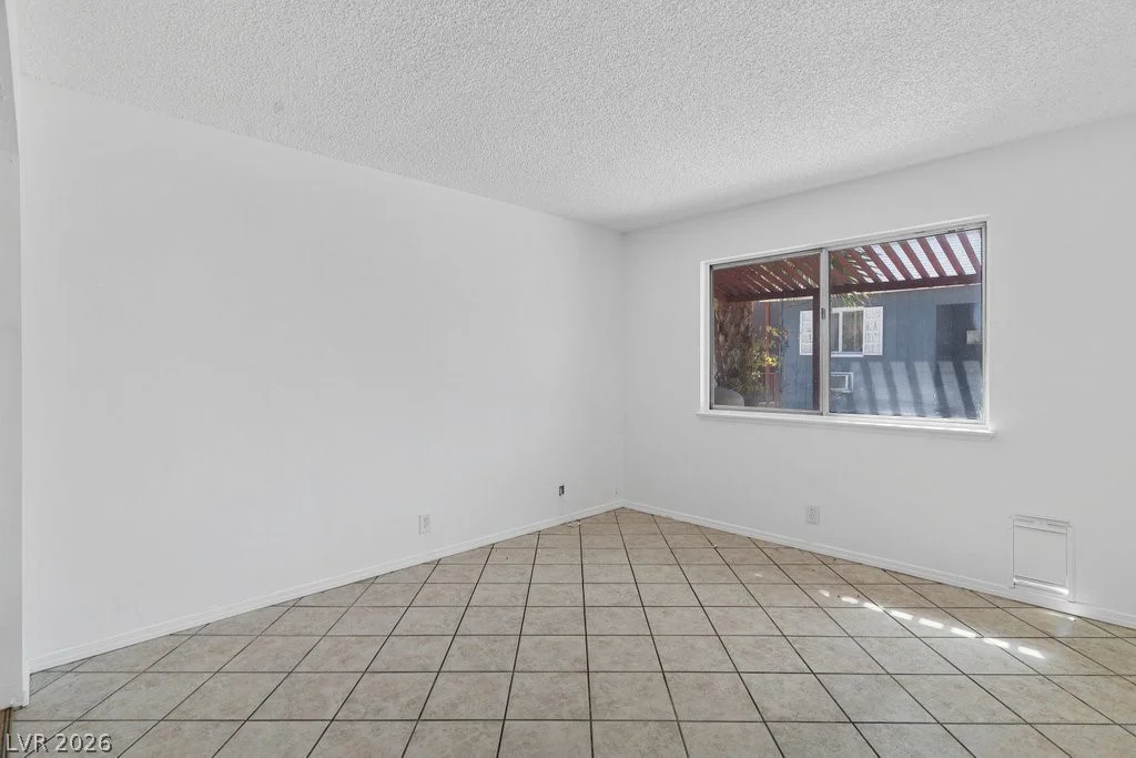 4311 Seville, Las Vegas, NV 89121