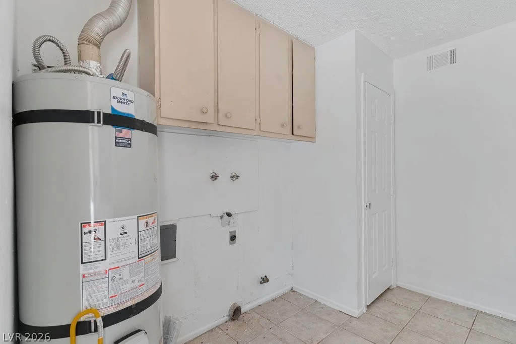 4311 Seville, Las Vegas, NV 89121