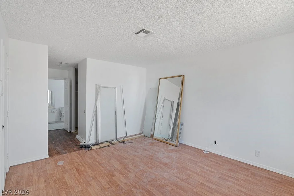 4311 Seville, Las Vegas, NV 89121