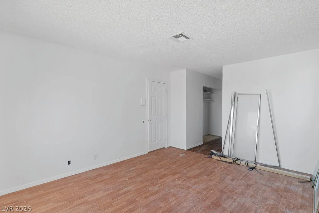 4311 Seville, Las Vegas, NV 89121