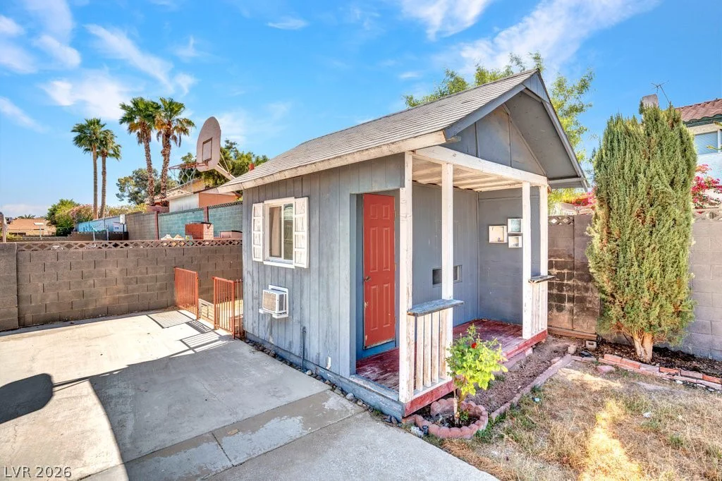 4311 Seville, Las Vegas, NV 89121